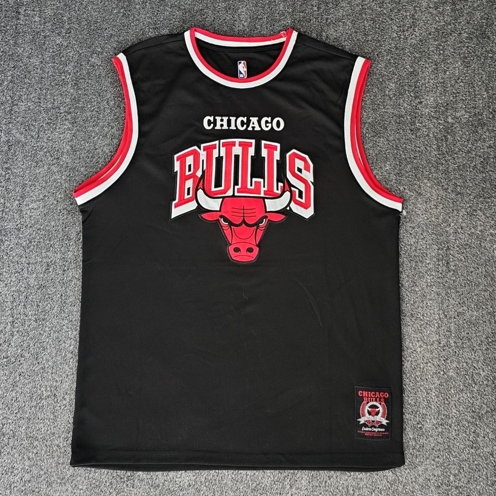 Ultra Game Men’s Chicago Bulls NBA Jersey Size Large